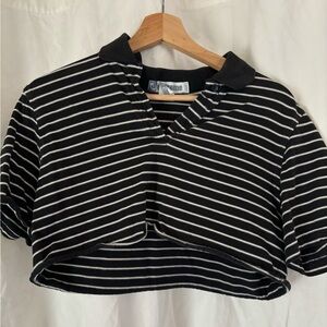 Extreme crop / under boob crop striped shirt with collar